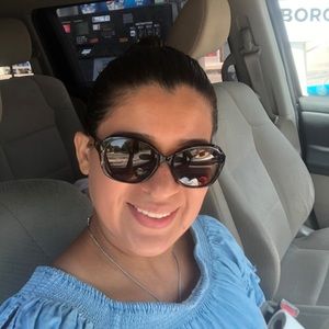 Meet your Posher, Sonia